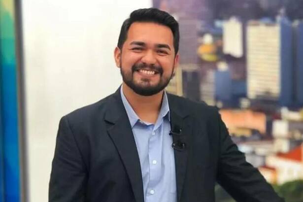Breno Cabral em foto posada no cenário do Bom Dia Amazonas