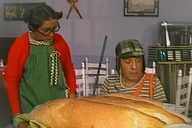 Chaves e Chiquinha em trecho de episódio