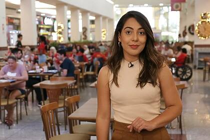 Rafaela Lourenço em trecho de reportagem do Arquivo A na TV Aparecida