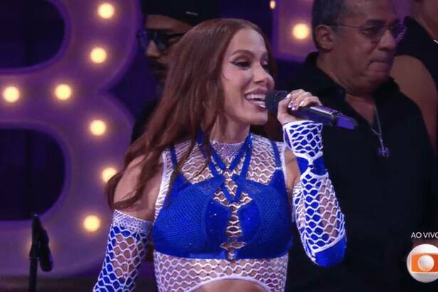 Anitta em trecho do show na Super Quarta do BBB 25