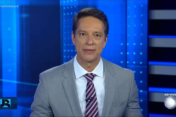 Sergio Aguiar na bancada do Jornal da Record