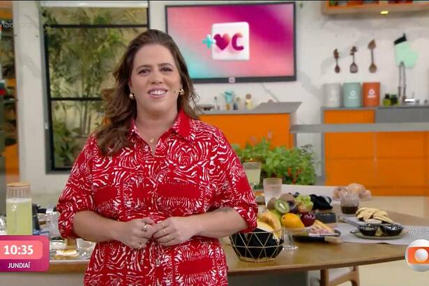 Tati Machado de vestido vermelho na apresentação do Mais Você