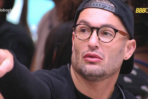 Diego Hypolito na sala do BBB 25