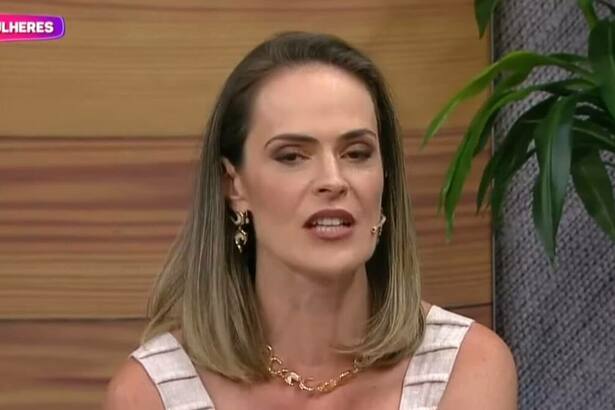 Regiane Tápias no sofá do Mulheres, em trecho de despedida da TV gazeta