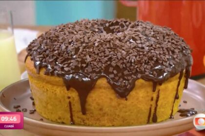 Bolo de cenoura da Mariana Ximenes em receita no Mais Você