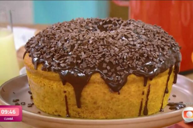 Bolo de cenoura da Mariana Ximenes em receita no Mais Você