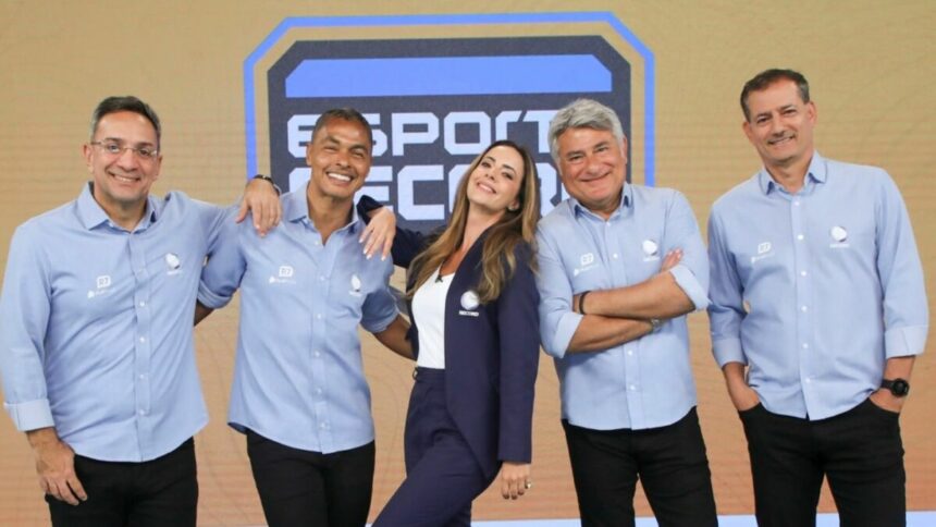 Mauricio Noriega, Dodo, Salvio Spinola, Paloma Tocci e Cléber Machado em pé no cenário do Esporte RECORD