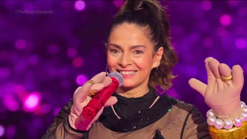 Claudia Ohana após ser desmarcada como Tieta no The Masked Singer
