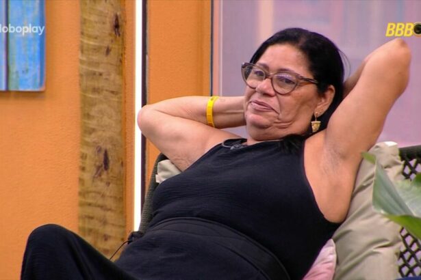 Joselma em conversa na na área externa do BBB 25
