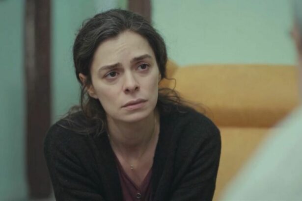 Bahar com olhar triste no último capítulo de Força de Mulher na RECORD