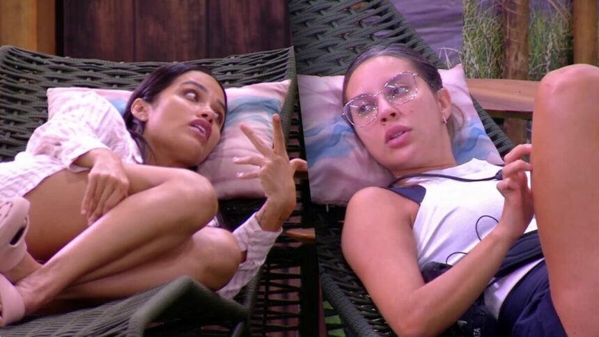 Eva olha para Renata, levanta o braço e briga no gramado do BBB 25