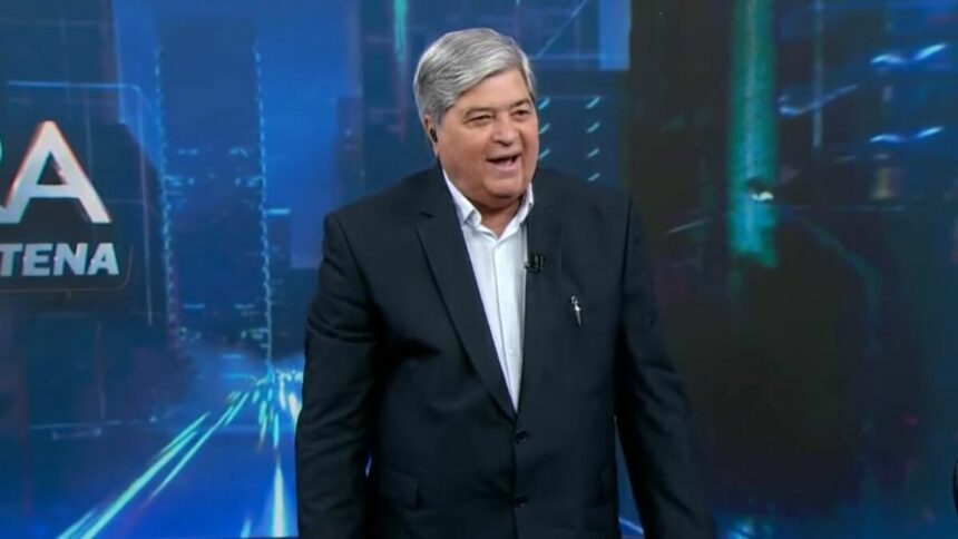 Datena no cenário do Tá na Hora