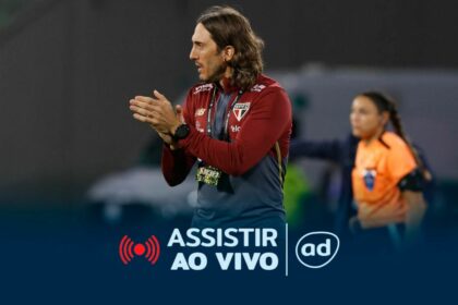 Técnico Zubeldia na arte onde assistir ao jogo São Paulo x Alianza Lima, pela Libertadores