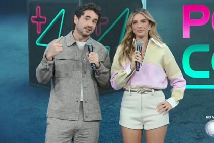 Felipe Andreoli e Rafa Brites no cenário do Quebra Power