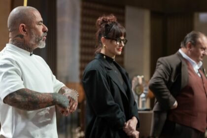 Henrique Fogaça, Helena Rizzo e Erick Jacquin em trecho do episódio de estreia do MasterChef Brasil 12