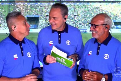 Luis Roberto, Paulo Nunes e Junior em trecho de transmissão da Globo