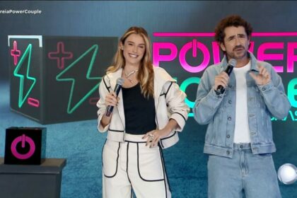 Rafa Brites e Felipe Andreoli no cenário do Power Couple Brasil