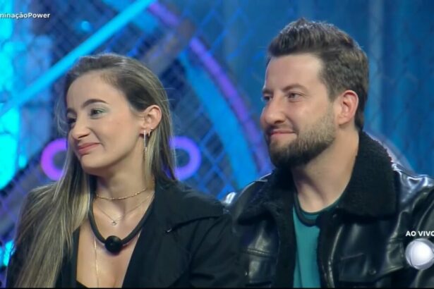 Gi Prados e Eros chorando no palco do Power Couple Brasil 7