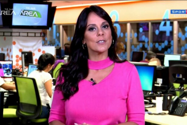 Fabiola Andrade, em trecho de participação na redação de esporte da Globo