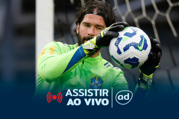 Goleiro Alisson na arte onde assistir Brasil x Paraguai, em jogo das Eliminatórias