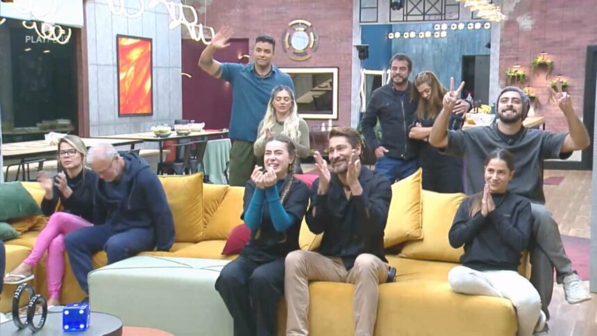 Casais batem palmas e fazem coração na sala do Power Couple Brasil ao descobrir quem venceu a Prova das Mulheres do Power Couple Brasil 7