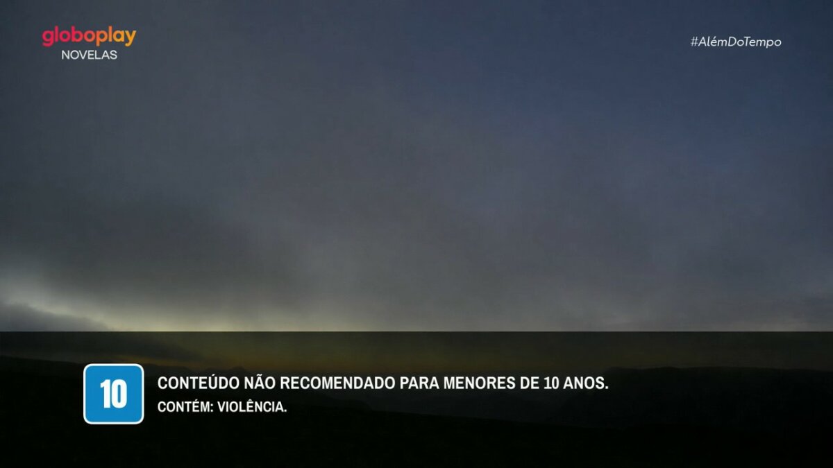 Tela de classificação indicativa de Além do Tempo, primeira novela exibida no Globoplay Novelas que tem seu logo no canto da tela
