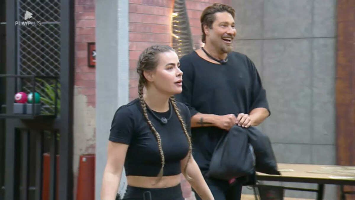 Rayanne e Victor entram na mansão do Power Couple Brasil