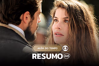 Lívia (alinne moraes) e felipe (rafael cardoso) olhando para o horizonte assustados em cena da novela. A imagem está na arte do resumo de além do tempo