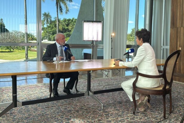 Lula e Christina Lemos, frente a frente, em trecho de entrevista para o Jornal da Record