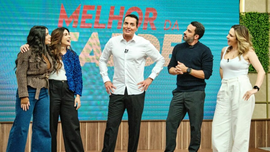 Leo Dias, JP Vergueiro e Pâmela Lucciola, Fernanda Bande e Ana Paula Renault no novo cenário do Melhor da Tarde na Band