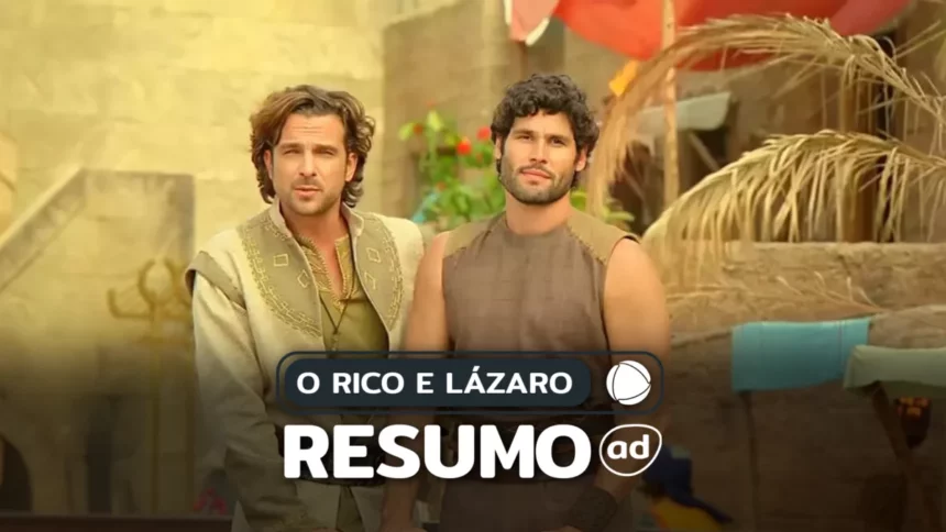 Dois homens, Dudu Azevedo e Igor Rickli, em trajes de época posam lado a lado. O primeiro, à esquerda, usa uma túnica clara com detalhes em bordado, enquanto o segundo veste uma túnica marrom escura. No centro, o texto "O RICO E LÁZARO" em branco, e logo abaixo "RESUMO" também em branco