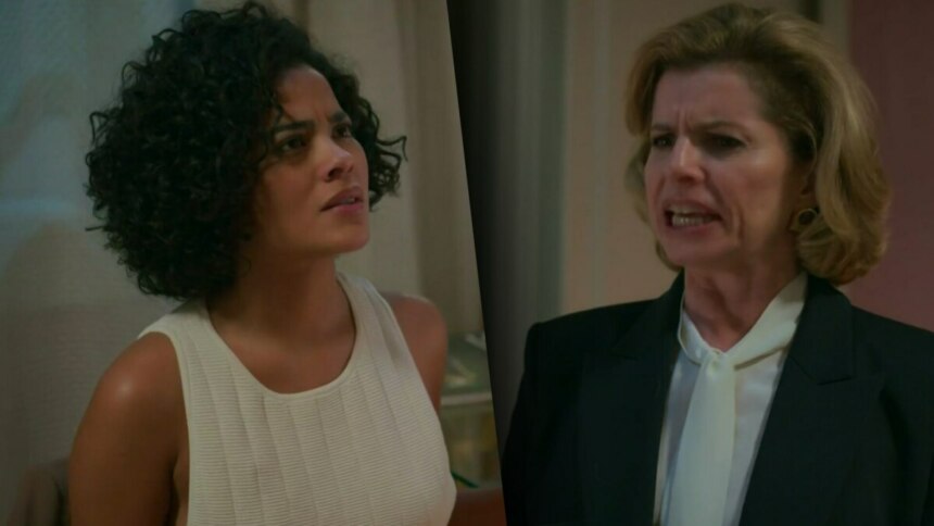 Duas personagens de "Vale Tudo", da (TV Globo), aparecem em cena tensa. À esquerda, Fátima, com cabelo cacheado e vestindo blusa branca, demonstra insegurança. À direita, Odete Roitman, de blazer escuro e expressão séria, encara Fátima com autoridade, representando o momento em que exige o fim do perfil da nora nas redes sociais.