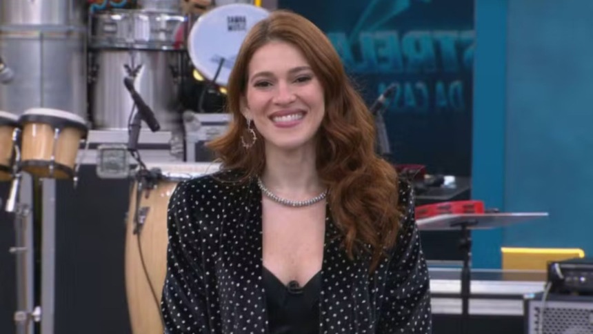 Ana Clara no estúdio do Estrela da Casa
