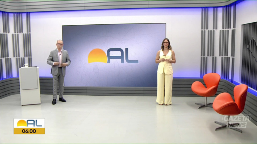 Gilvan Nunes e Sofia Sepreny no cenário do Bom Dia Alagoas da TV Gazeta