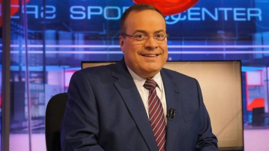 Narrador Paulo Soares em trecho de apresentação do SportCentes ESPN