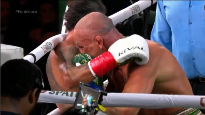 Popó e Wanderlei Silva em trecho da luta no Spaten Fight Night