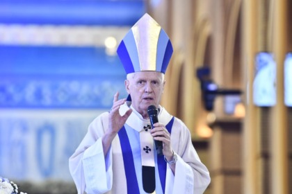 "Dom Orlando Brandes celebra Missa Solene da Padroeira em Aparecida