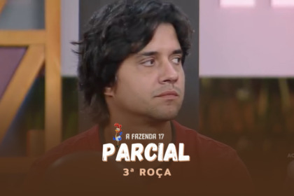Guilherme Boury olhando para a lateral na formação da terceira Roça de A Fazenda 17