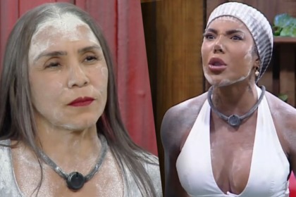Yoná e Carol, cobertas de farinha de trigo, em trechos de dinâmica em A Fazenda