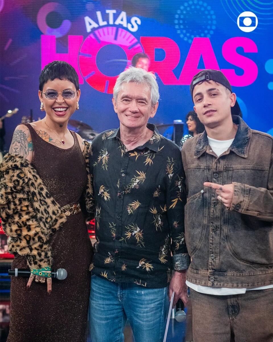 Kell Smith e MC Hariel, com o apresentador do Altas Horas