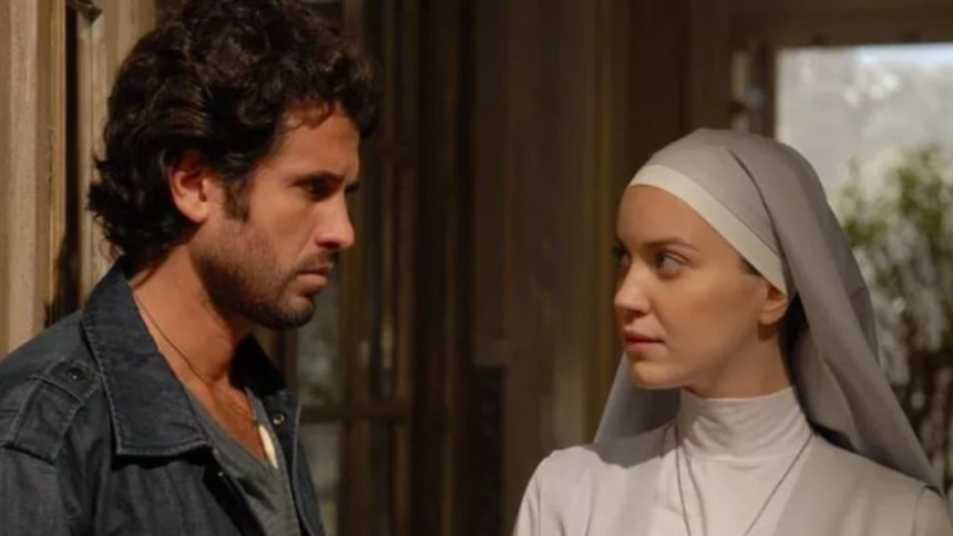 Zeca (Eriberto Leão) e Maria Rita (Nathalia Dill) em cena da novela Paraíso