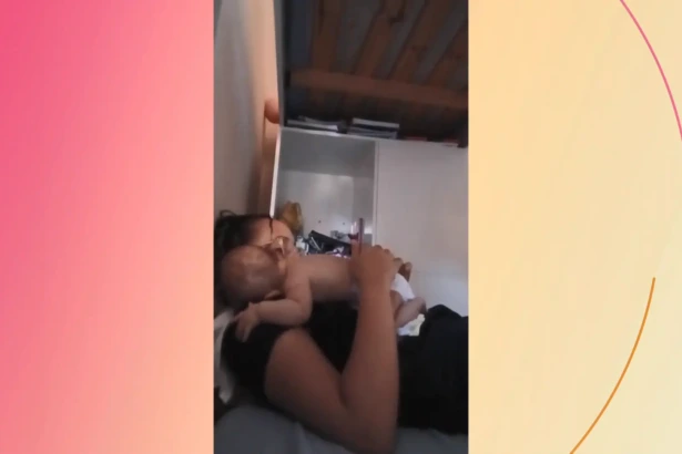 Mulher segura bebê no colo em chamada do programa Encontro com Patrícia Poeta