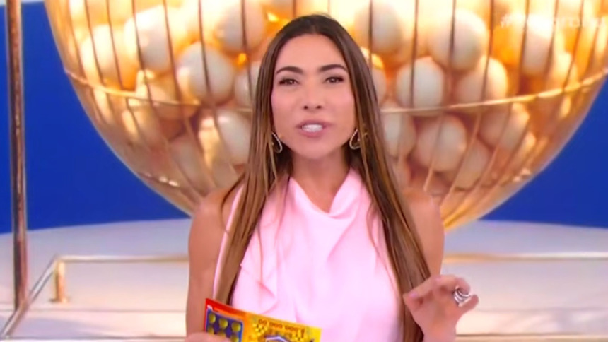 Patricia Abravanel em trecho do sorteio da Tele Sena