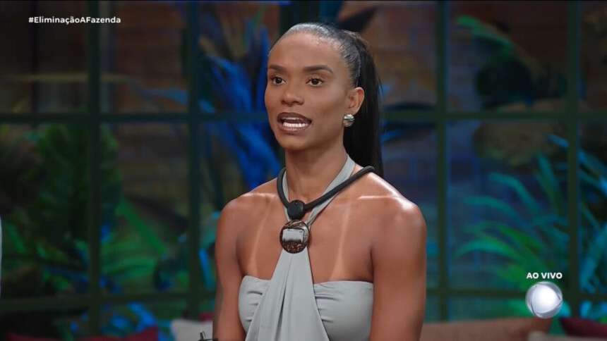 Kathy em trecho da noite de eliminação em A Fazenda