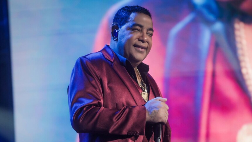 Luiz Carlos em trecho do especial do Raça Negra na RECORD
