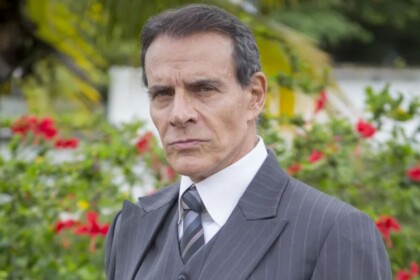 Mário Gomes caracterizado para a novela Tempo de Amar