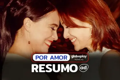 Helena (Regina Duarte) e a filha Maria Eduarda (Gabriela Duarte) frente a frente e sorridentes em cena da novela Por Amor