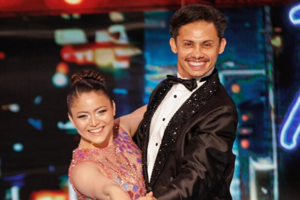 Silvero Pereira e Thais Sousa dançando valsa na final da Dança dos Famosos