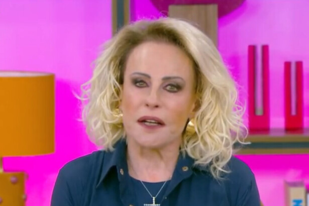 Ana Maria Braga emocionada no Mais Você