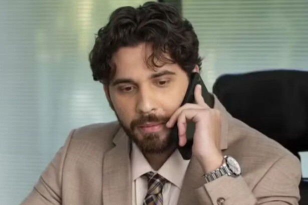 Gustavo Mioto em trecho de Cinderela e o Segredo do Pobre Milionário, novela vertical da Globo